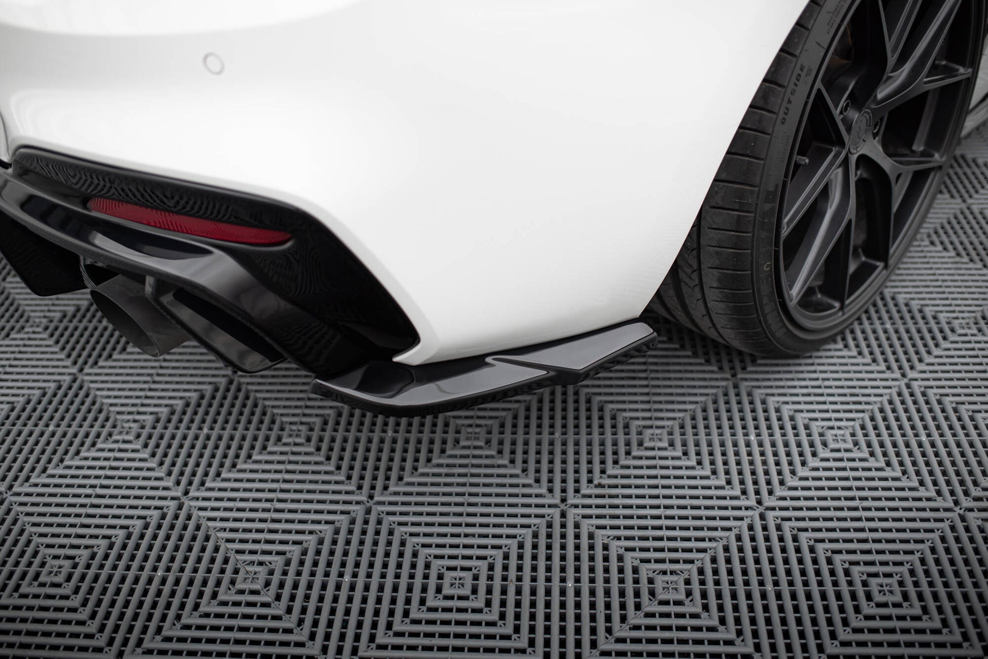 Maxton Design Splitter Laterali Post. V.5 - BMW Serie 1 F20- F21 Facelift