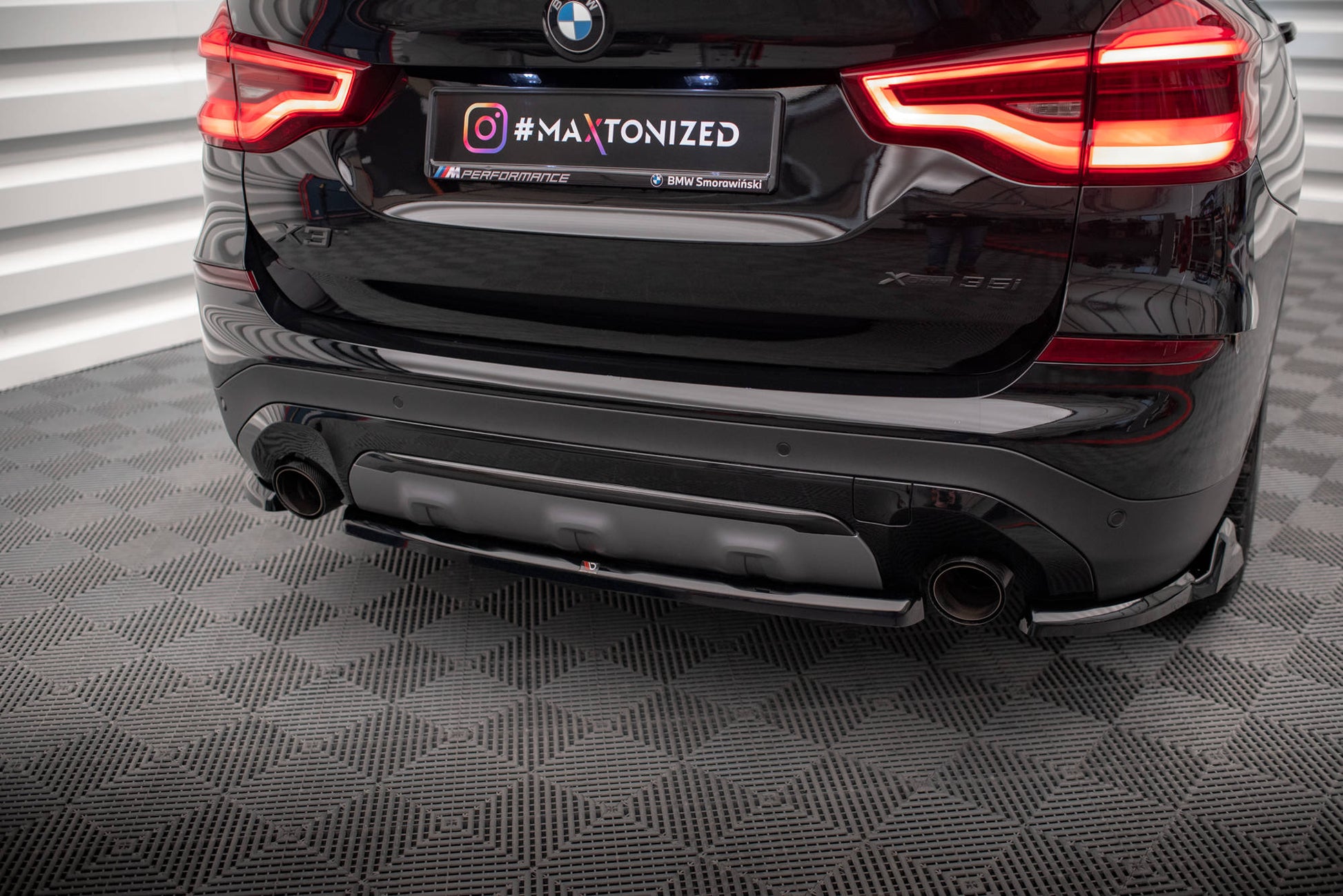 Maxton Design Splitter Post. - BMW Serie 3 G01