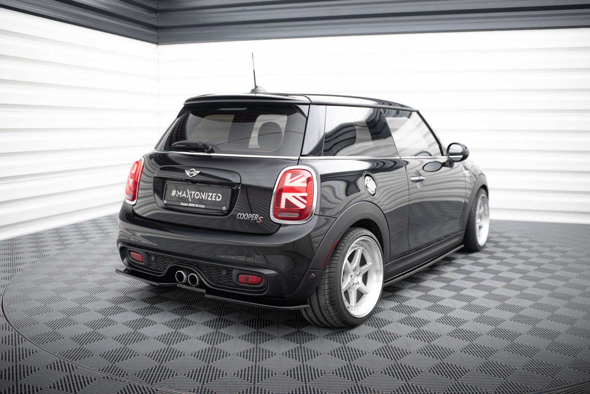Maxton Design Splitter Post. - Mini Cooper F56