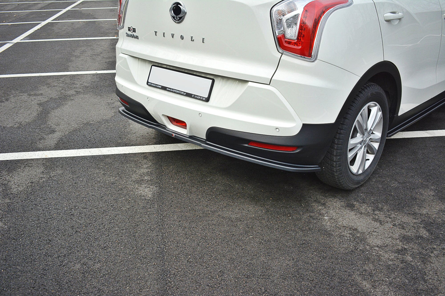 Maxton Design Splitter Post. - SsangYong Tivoli - img 3