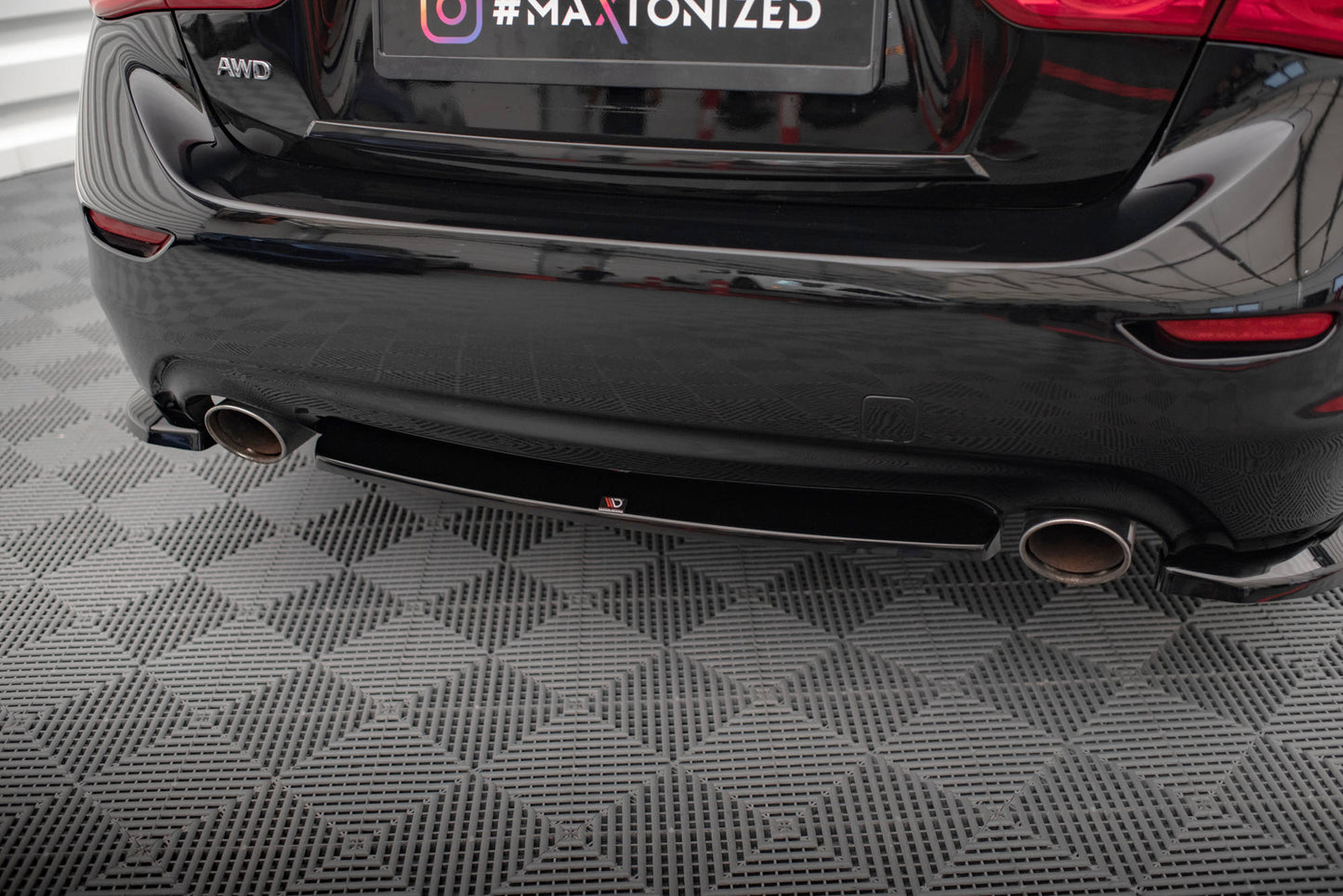 Maxton Design Splitter Post. - Infiniti Q50 Mk1