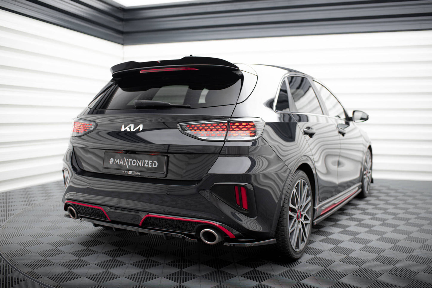 Maxton Design Splitter Post. - Kia Cee'd ProCeed GT