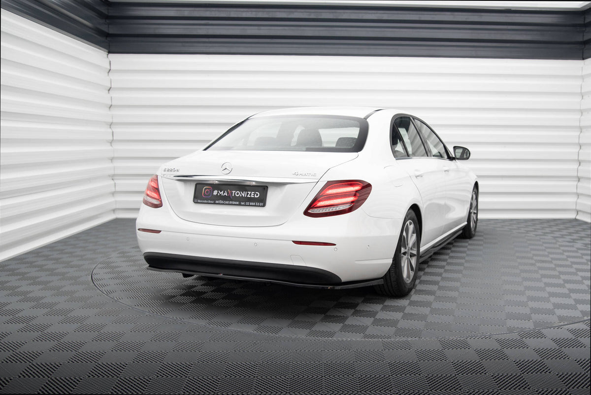 Maxton Design Splitter Post. - Mercedes E Klasa Standard