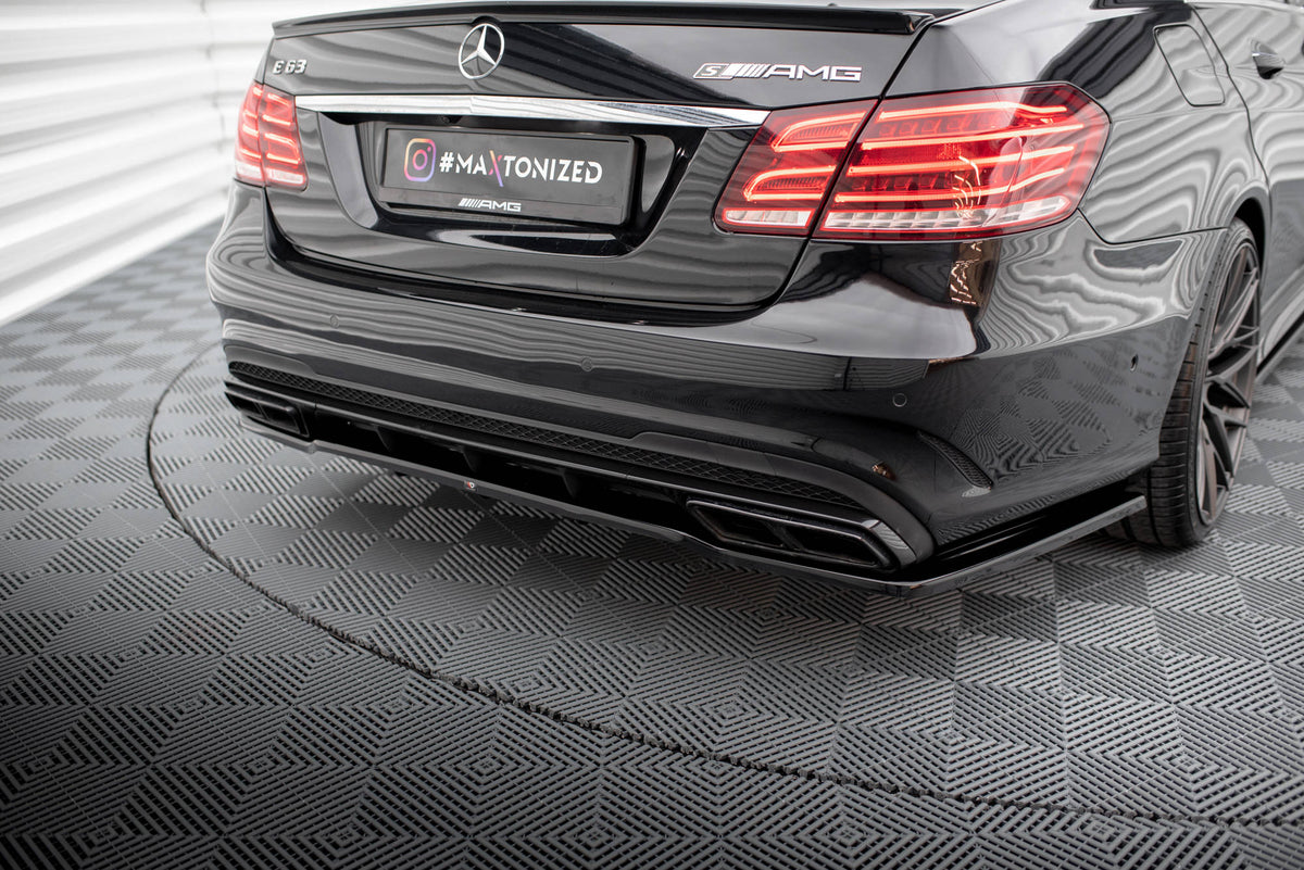 Maxton Design Splitter Post. - Mercedes E Klasa Sedan