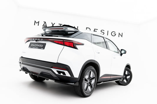 Maxton Design Splitter Post. - Omoda 5