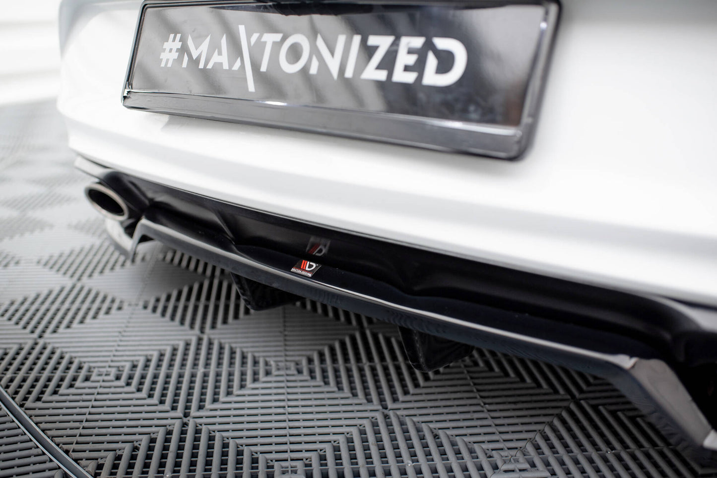 Maxton Design Splitter Post. - Opel Cascada - img 3