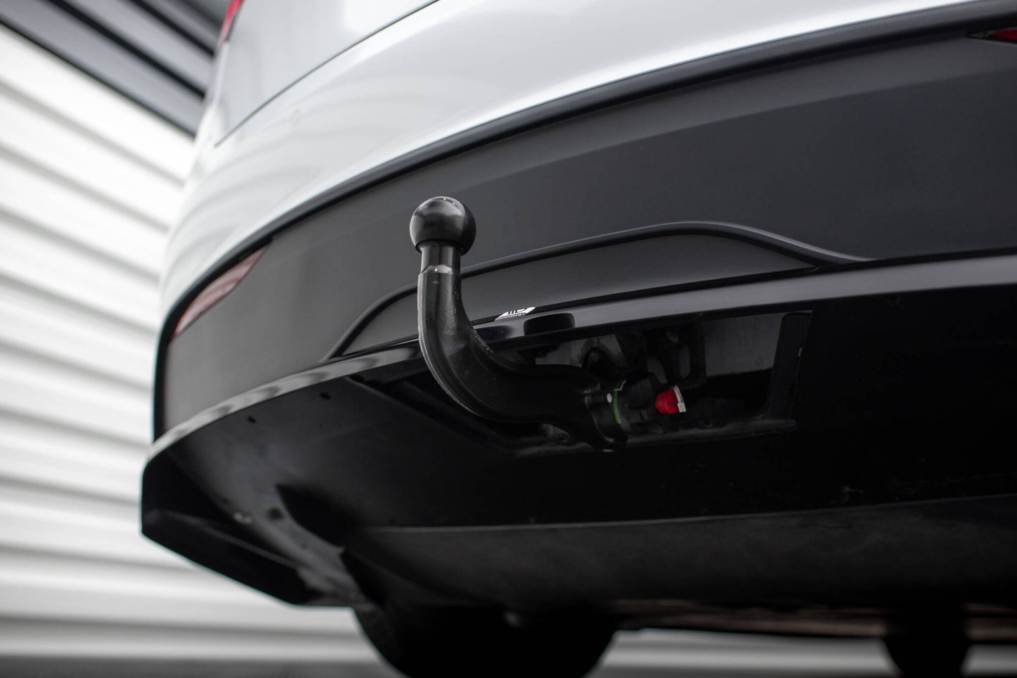 Maxton Design Splitter Post. - Tesla Model X - img 7