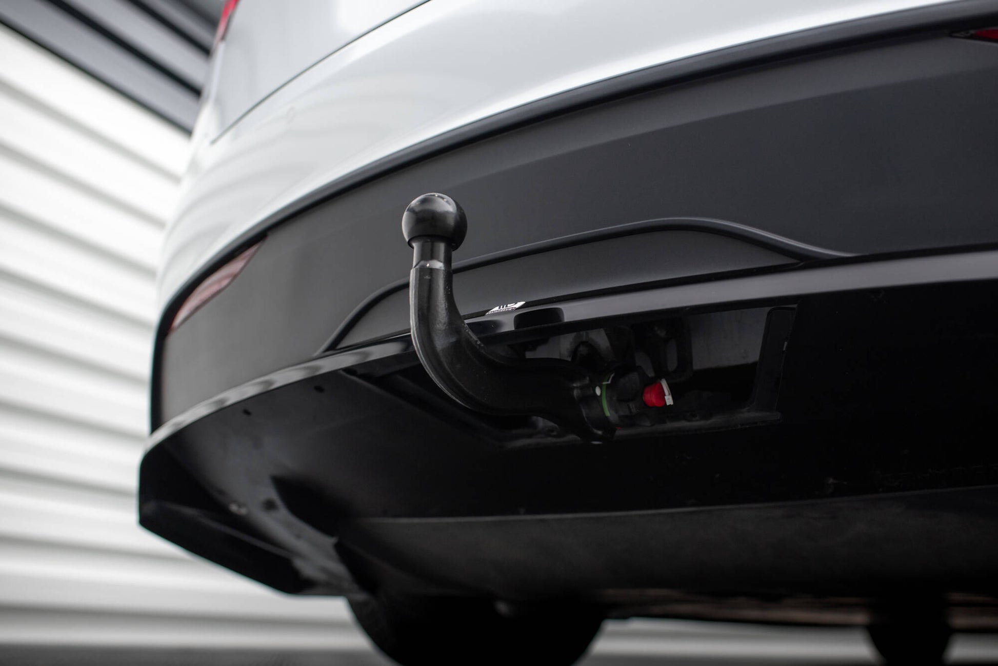 Maxton Design Splitter Post. - Tesla Model X - img 7