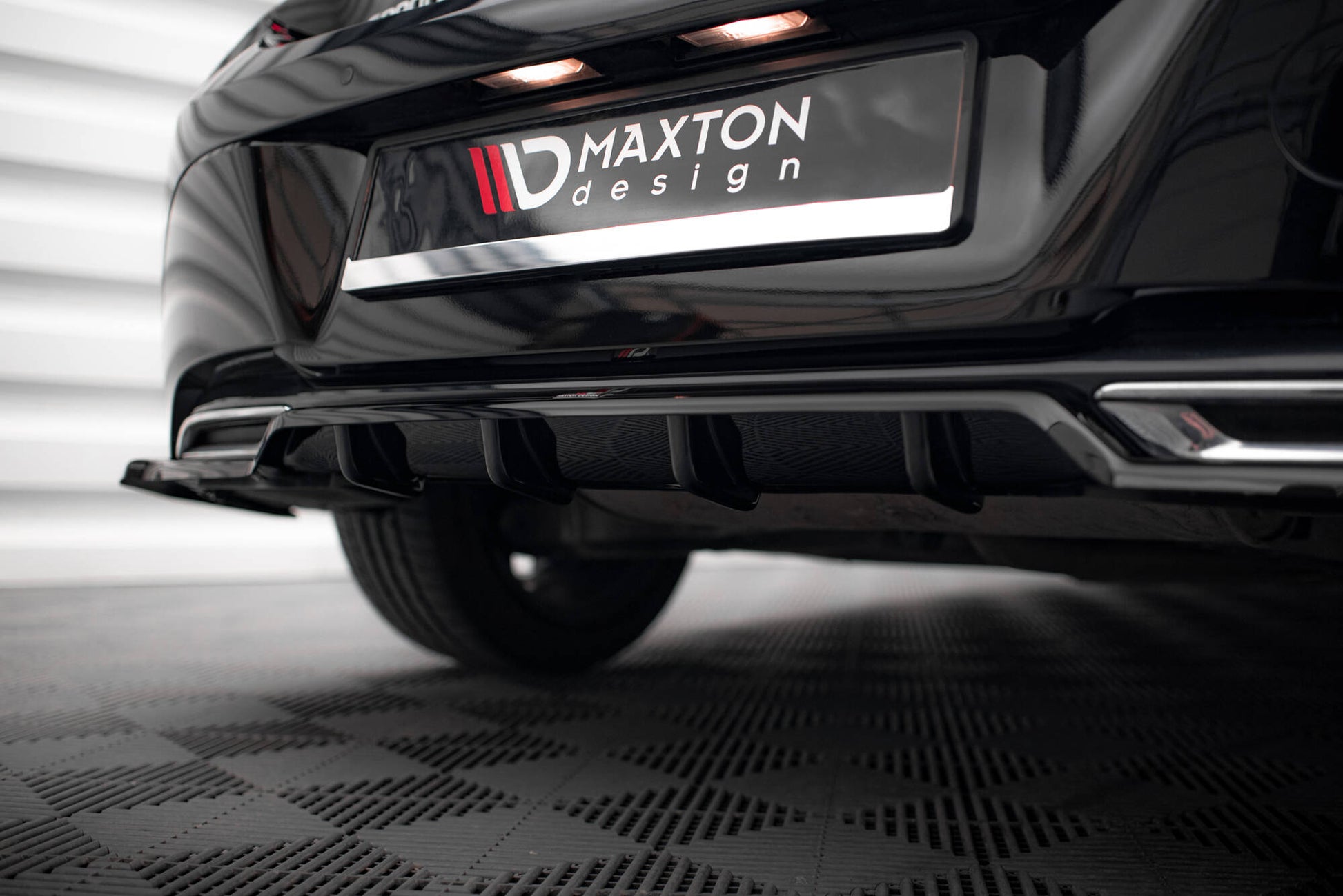 Maxton Design Splitter Post. - Toyota Corolla Hatchback - img 2