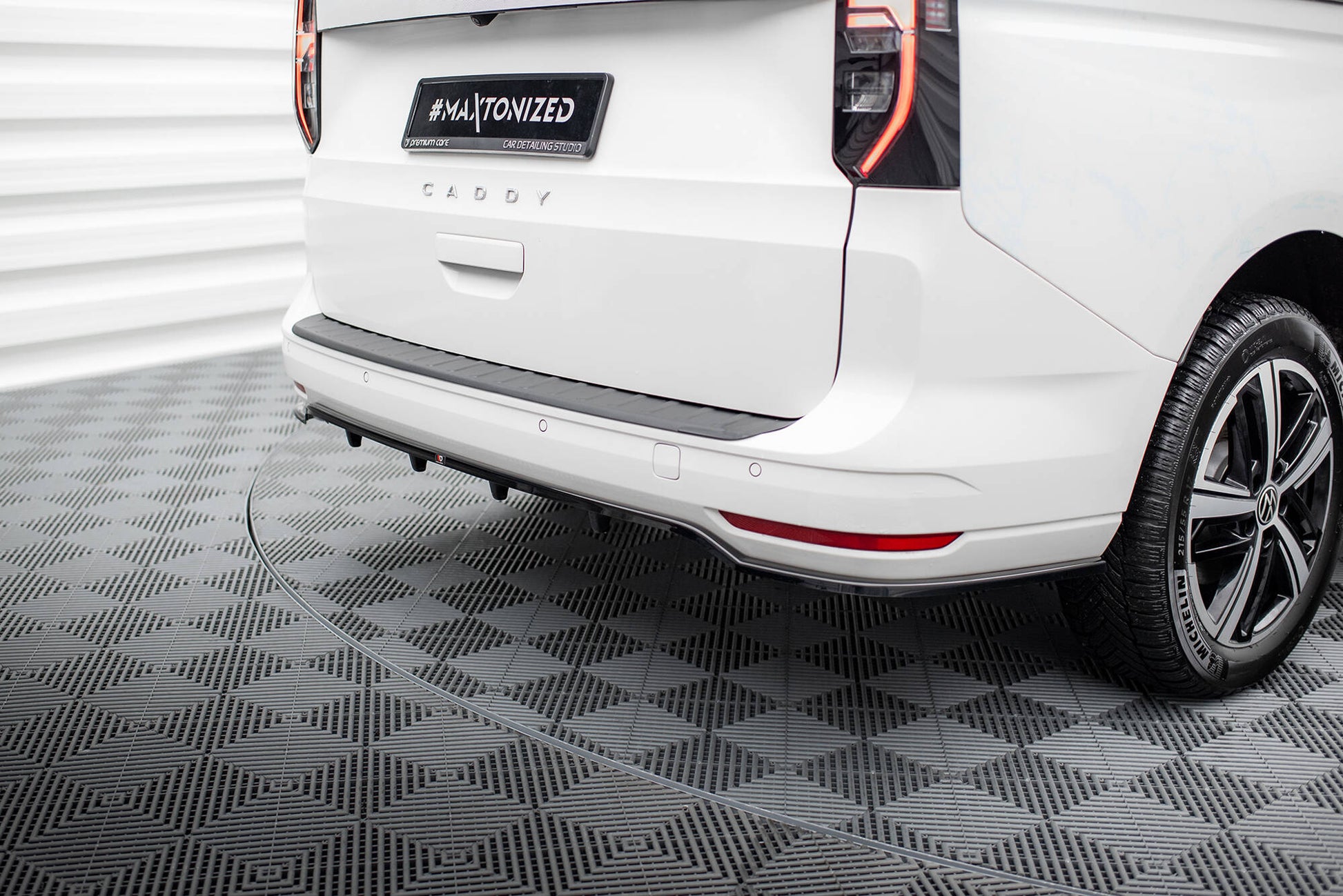 Maxton Design Splitter Post. - Volkswagen Caddy Mk5 - img 2