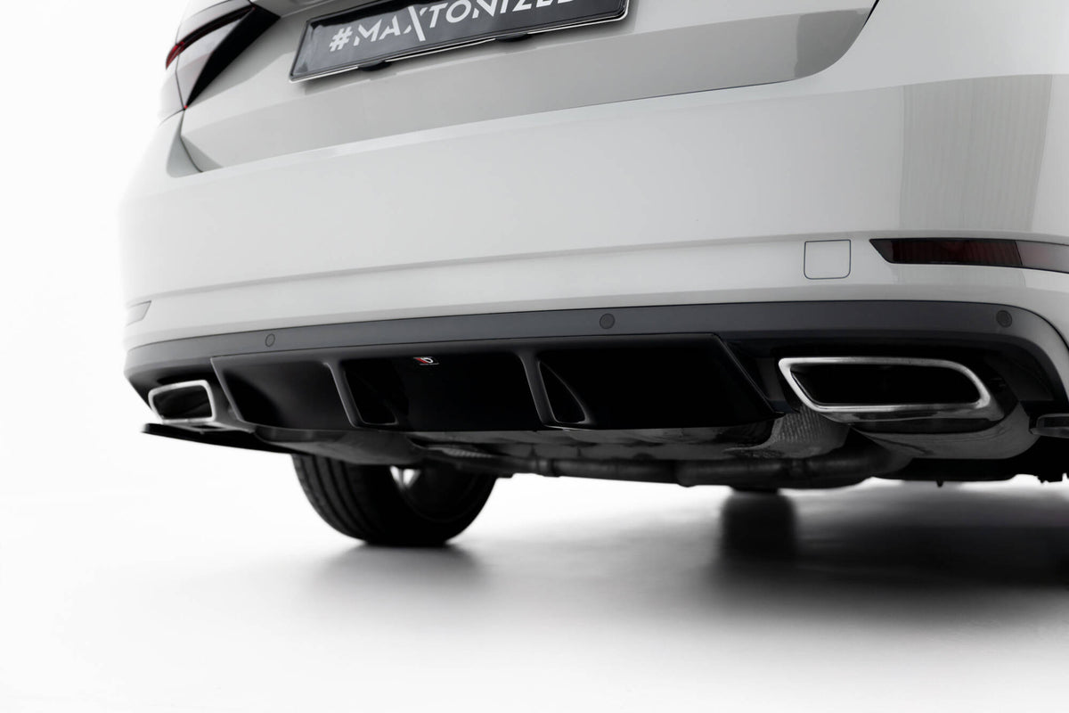 Maxton Design Pannello Sottoscocca Post. V.1 - Skoda Superb Mk3