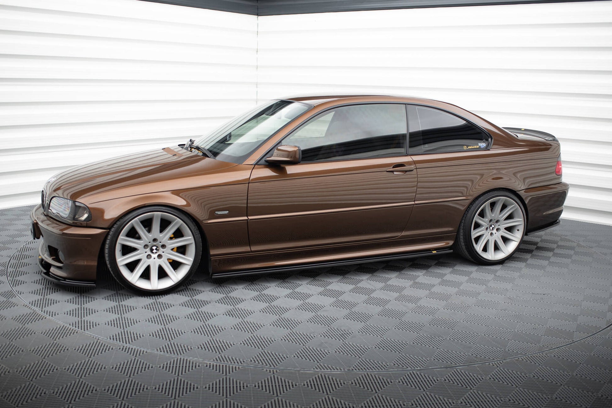 Maxton Design Minigonne Laterali V.1 - BMW Serie 3 E46 - img 2