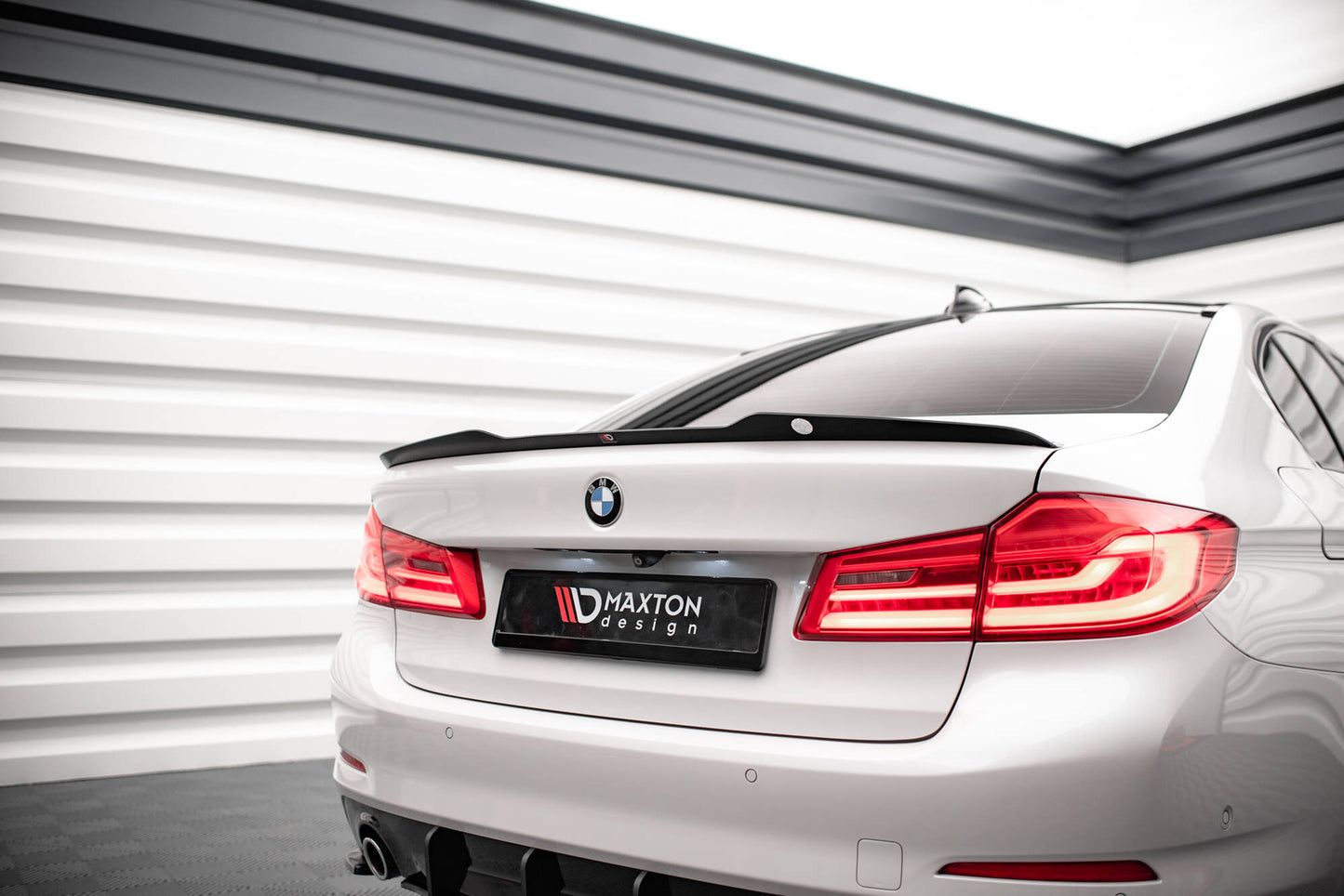 Maxton Design Set Splitter - BMW Serie 5 G30-G31 - img 12
