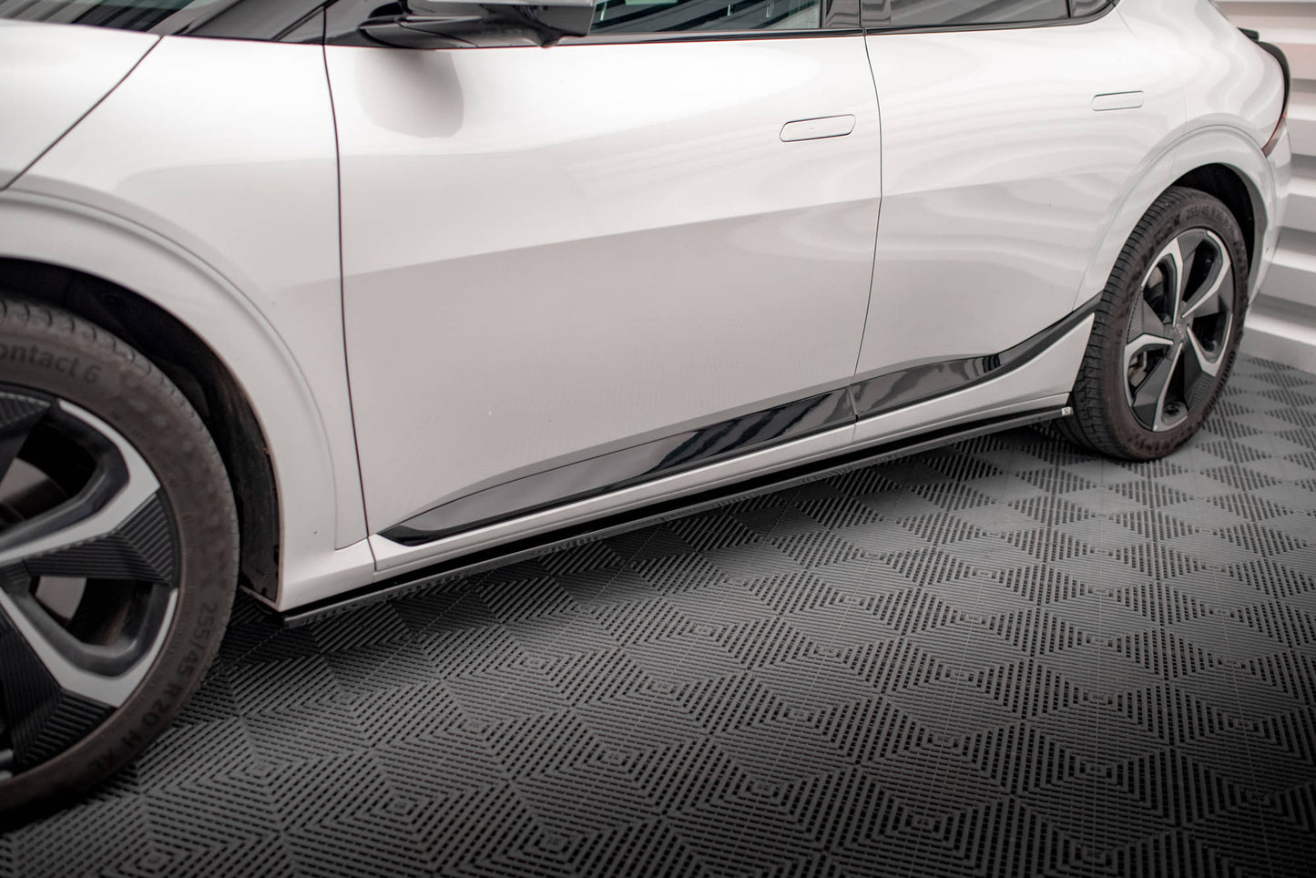 Maxton Design Set Splitter - Kia EV6 GT-Line - img 5