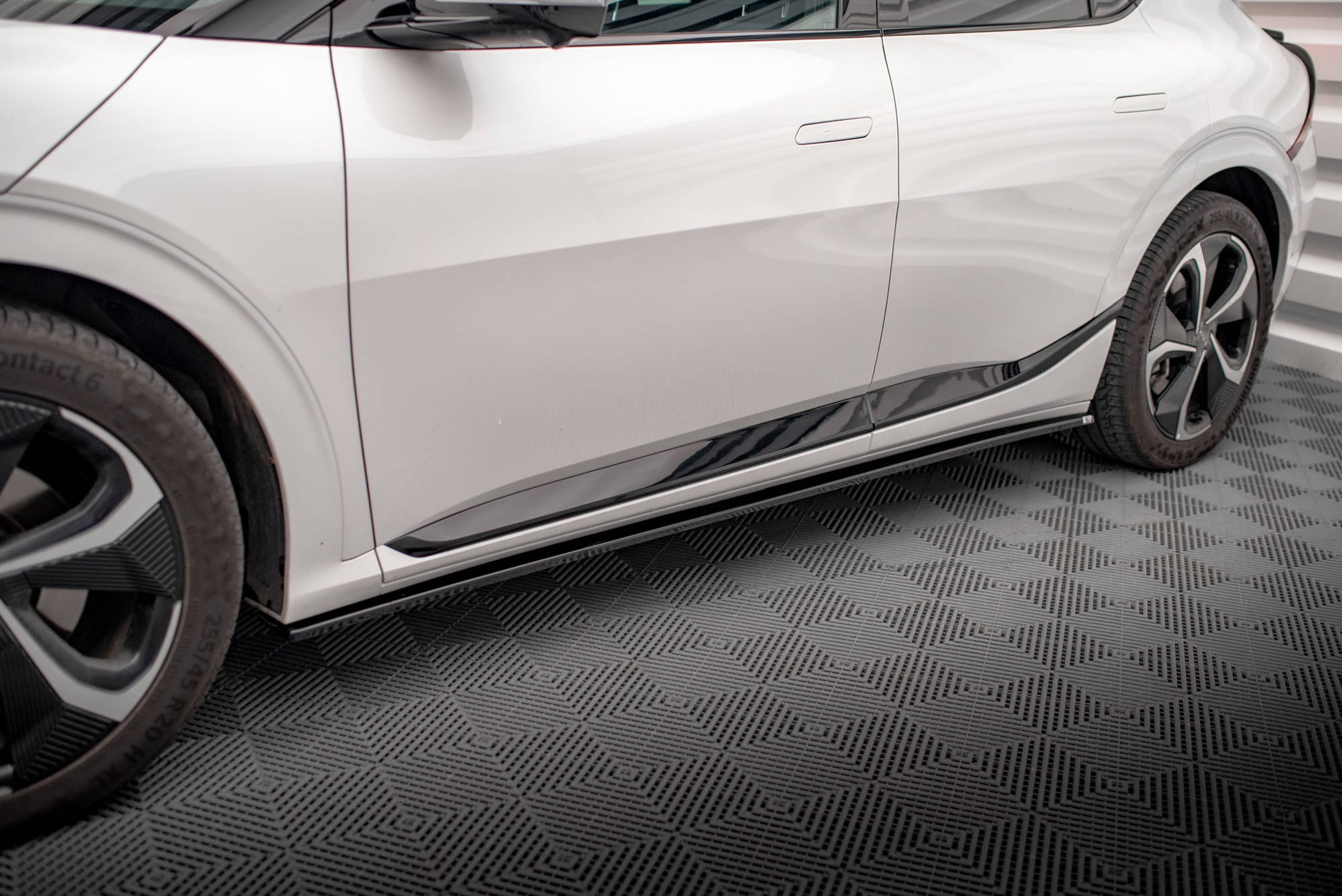Maxton Design Set Splitter - Kia EV6 GT-Line - img 5