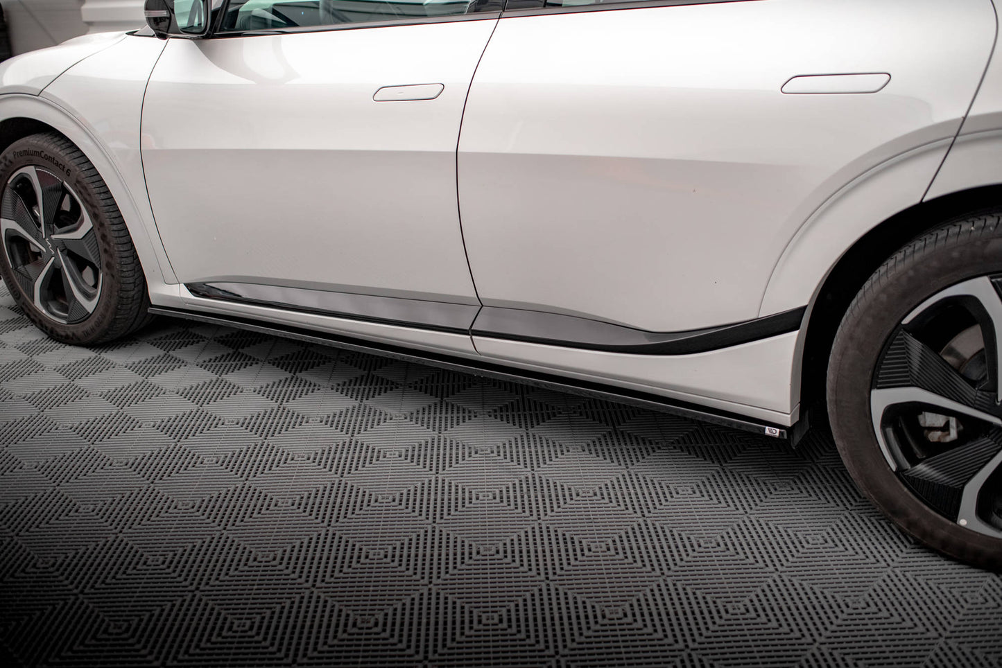 Maxton Design Set Splitter - Kia EV6 GT-Line - img 6