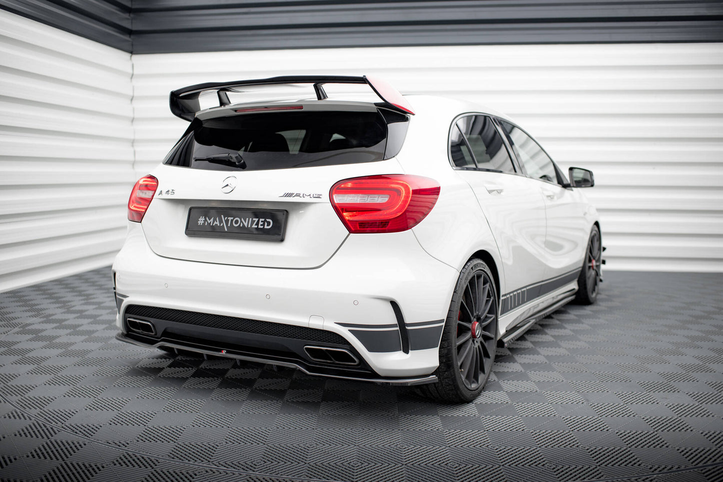 Maxton Design Set Splitter - Mercedes A Klasa AMG - img 7