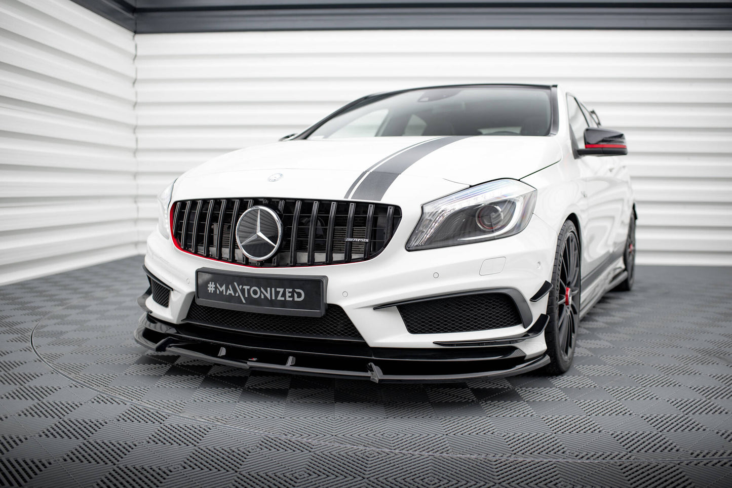 Maxton Design Set Splitter - Mercedes A Klasa AMG - img 3