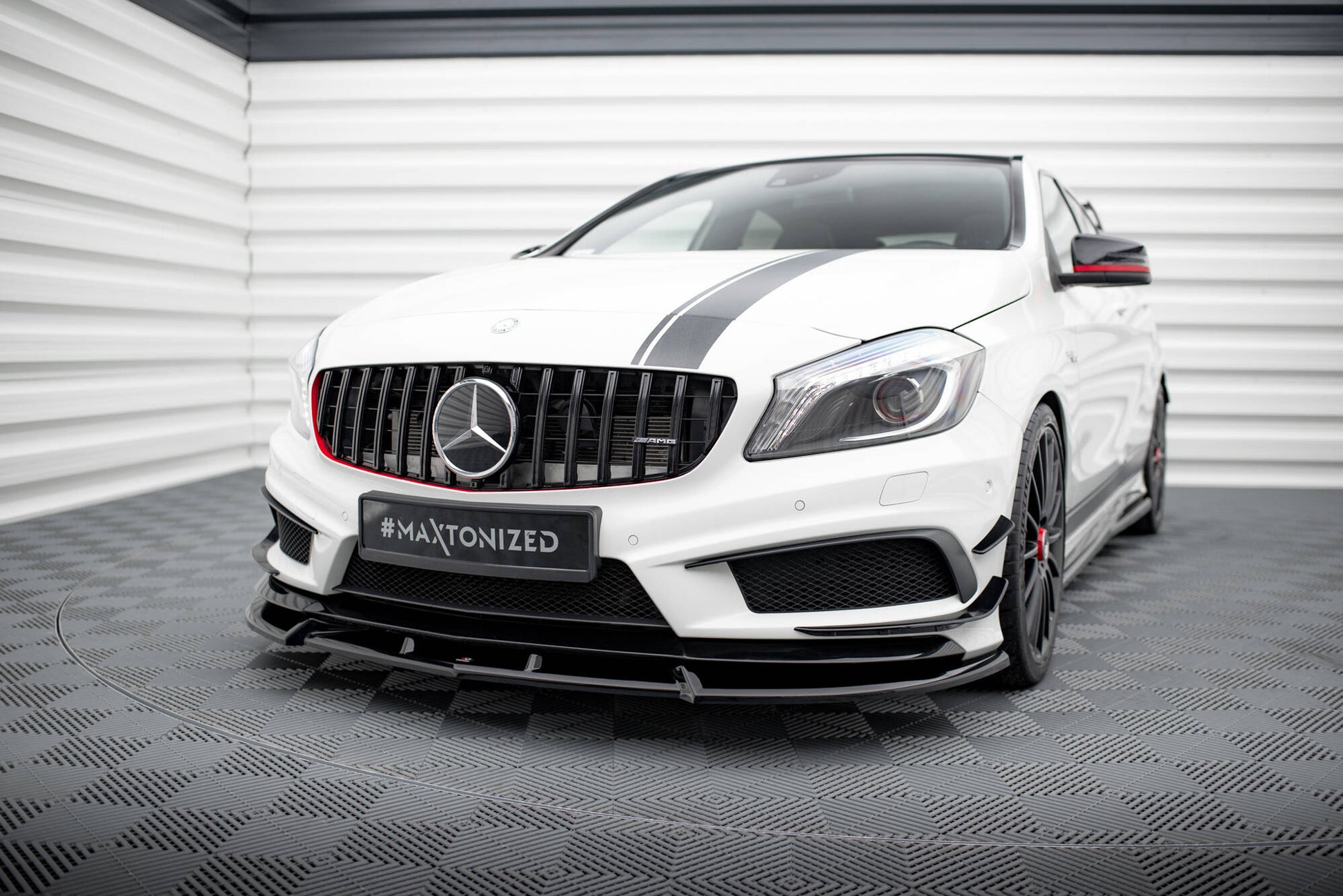 Maxton Design Set Splitter - Mercedes A Klasa AMG - img 3