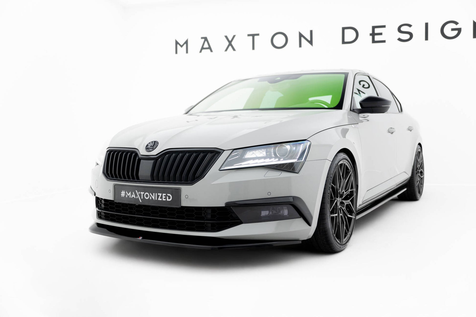 Maxton Design Set Splitter - Skoda Superb Mk3 - img 3