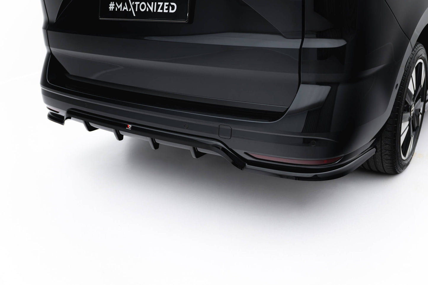 Maxton Design Set Splitter - Volkswagen Multivan T7 - img 8