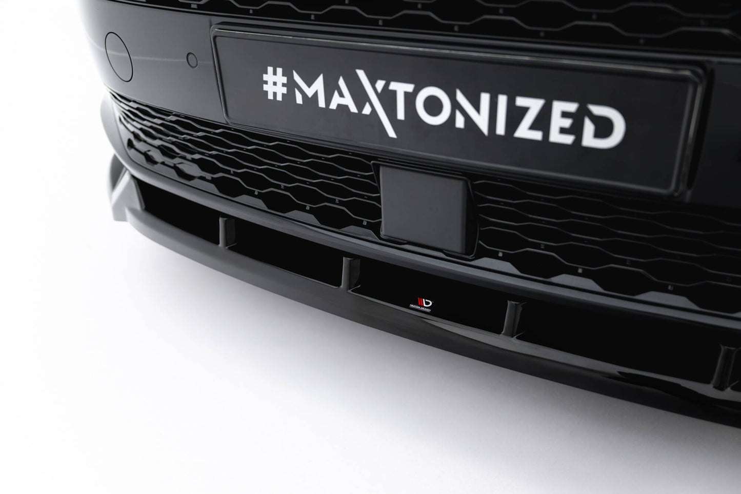 Maxton Design Set Splitter - Volkswagen Multivan T7 - img 4