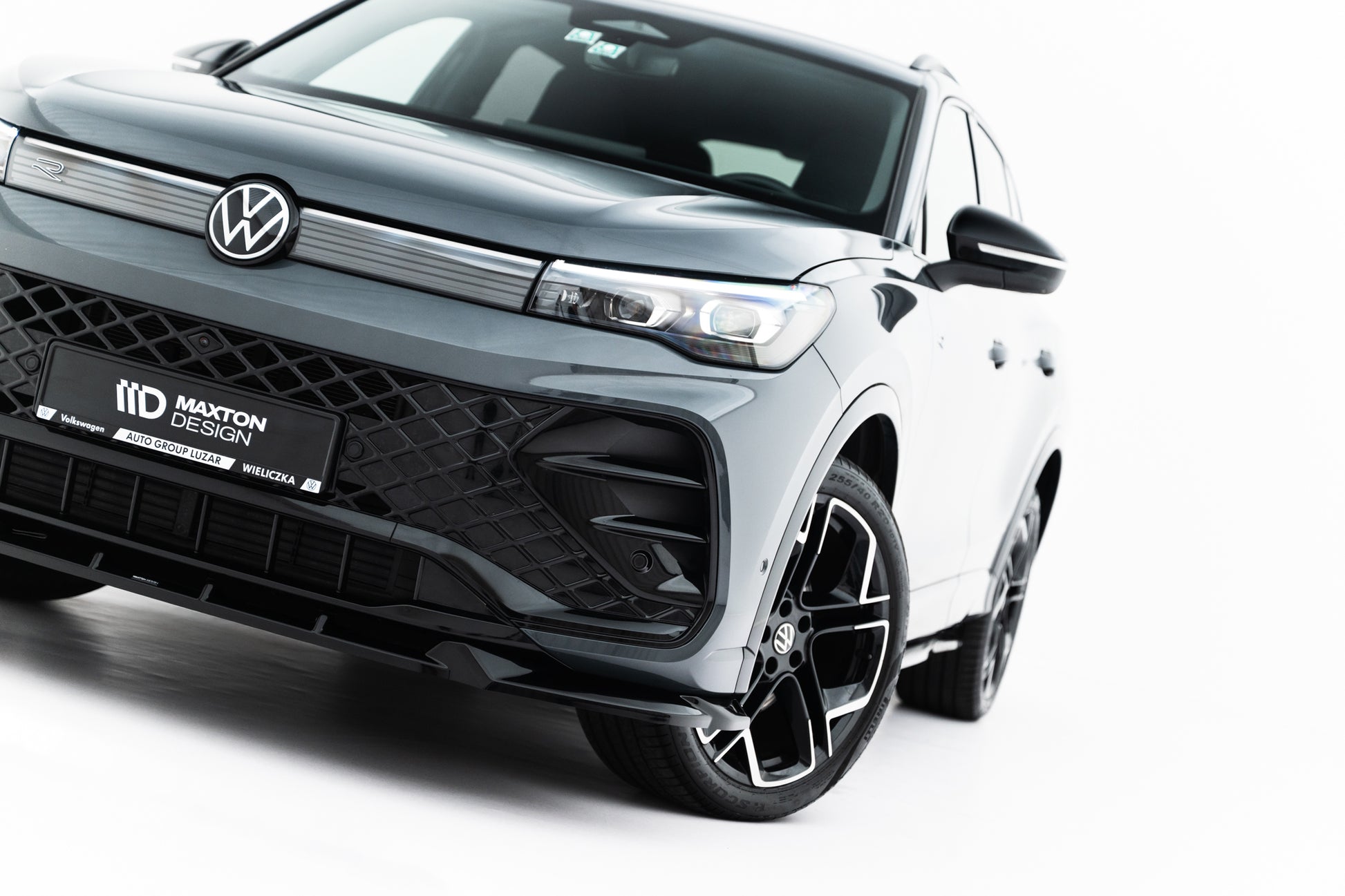 Maxton Design Set Splitter - Volkswagen Tiguan Mk3 - img 4