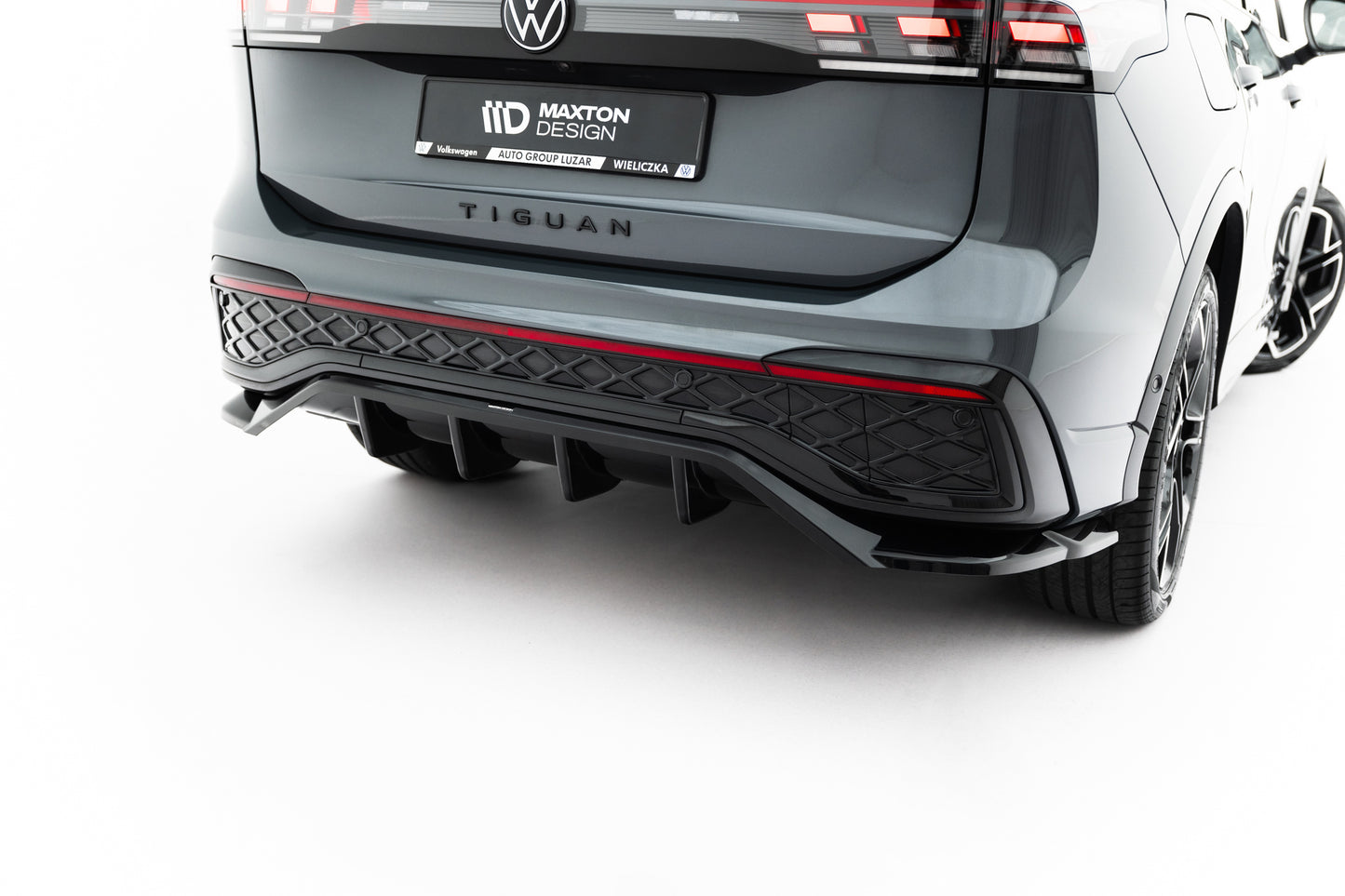 Maxton Design Set Splitter - Volkswagen Tiguan Mk3 - img 16