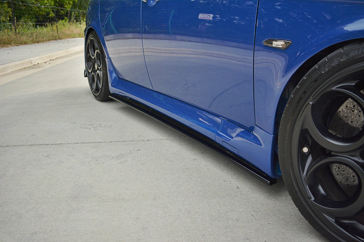 Maxton Design Minigonne Laterali - Alfa Romeo 156 GTA GTA
