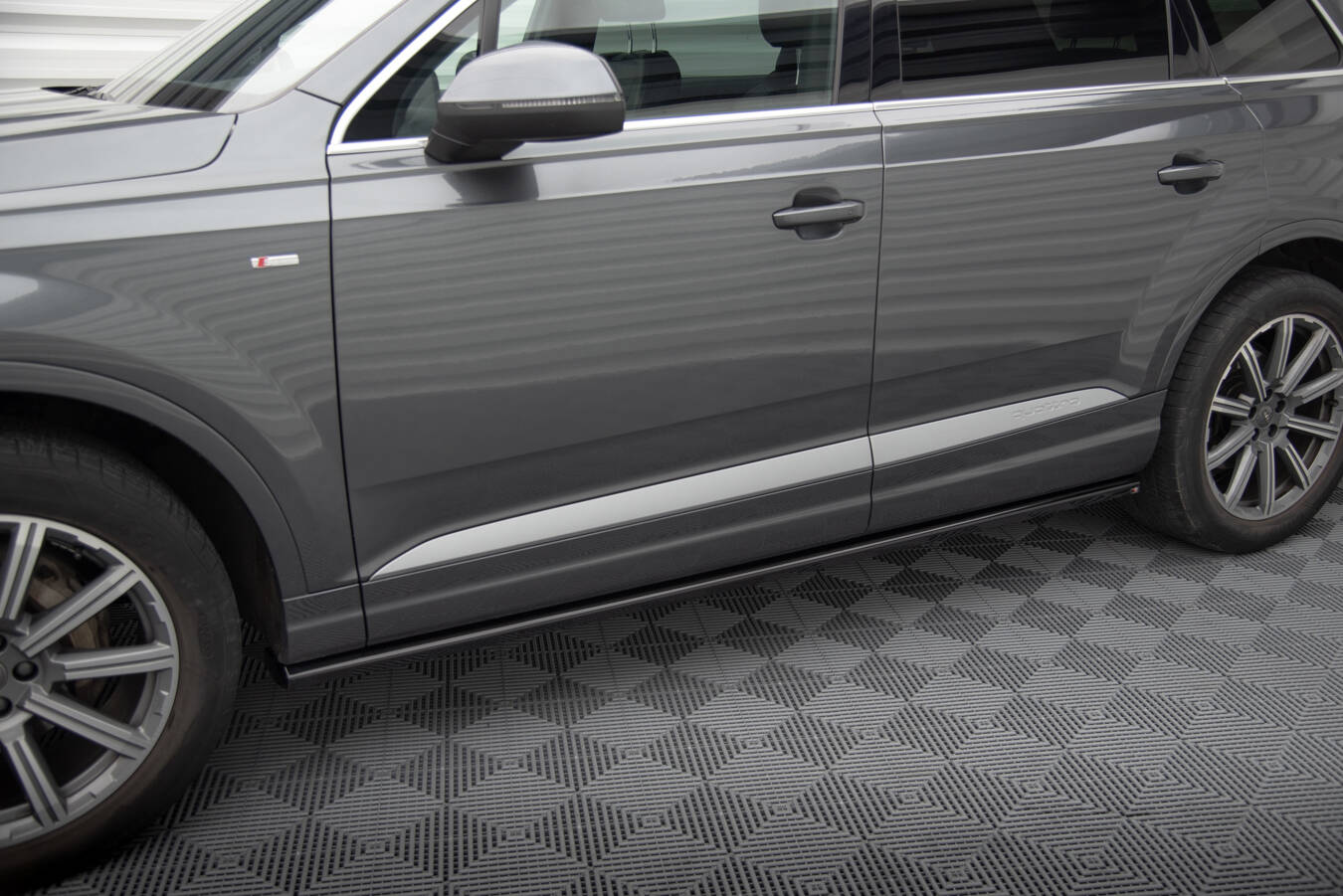 Maxton Design Minigonne Laterali - Audi Q7 Mk 2