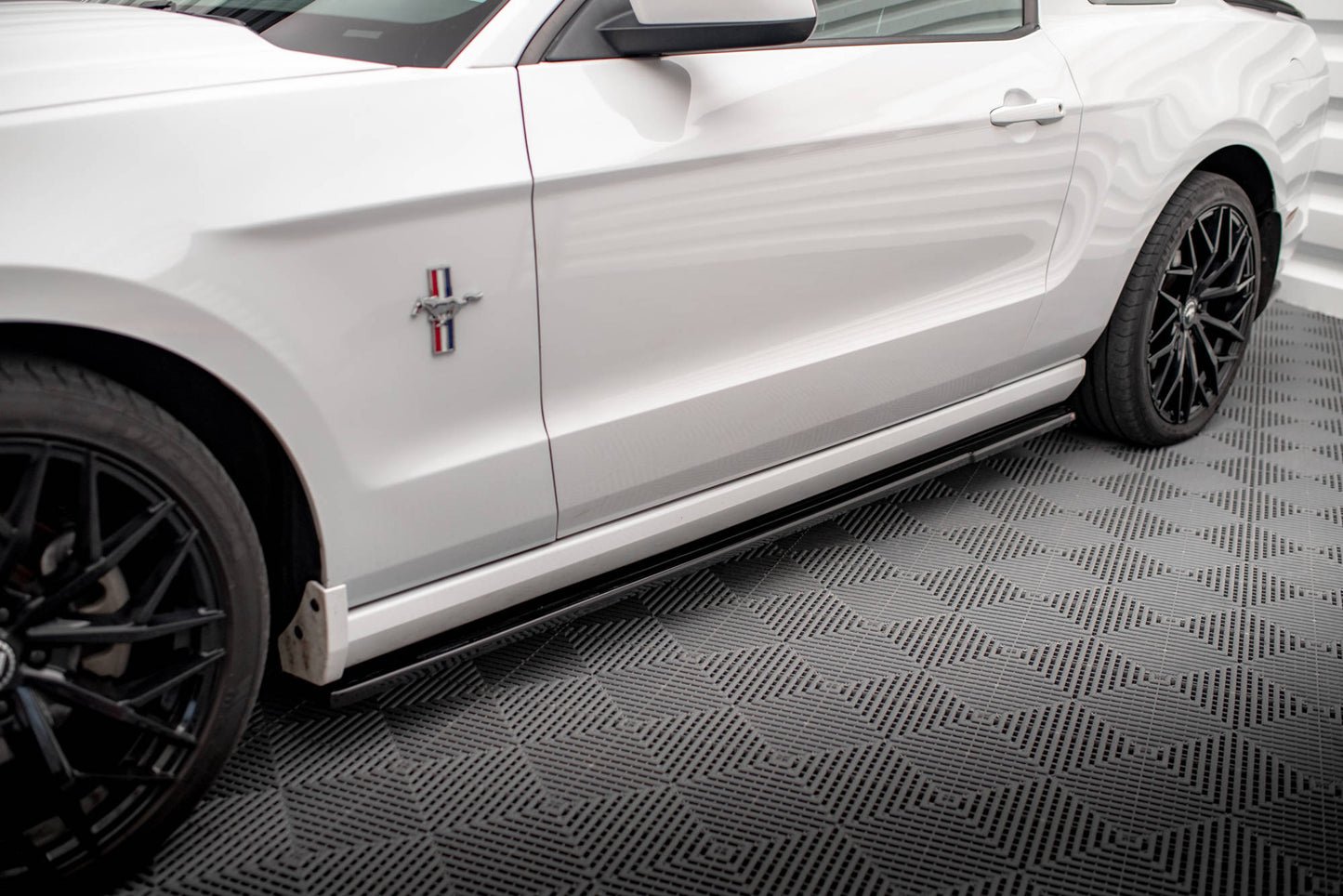 Maxton Design Minigonne Laterali - Ford Mustang Mk5 Facelift