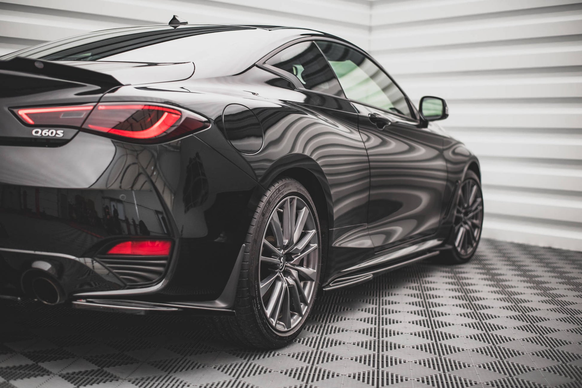 Maxton Design Minigonne Laterali - Infiniti Q60 Mk2 - img 2