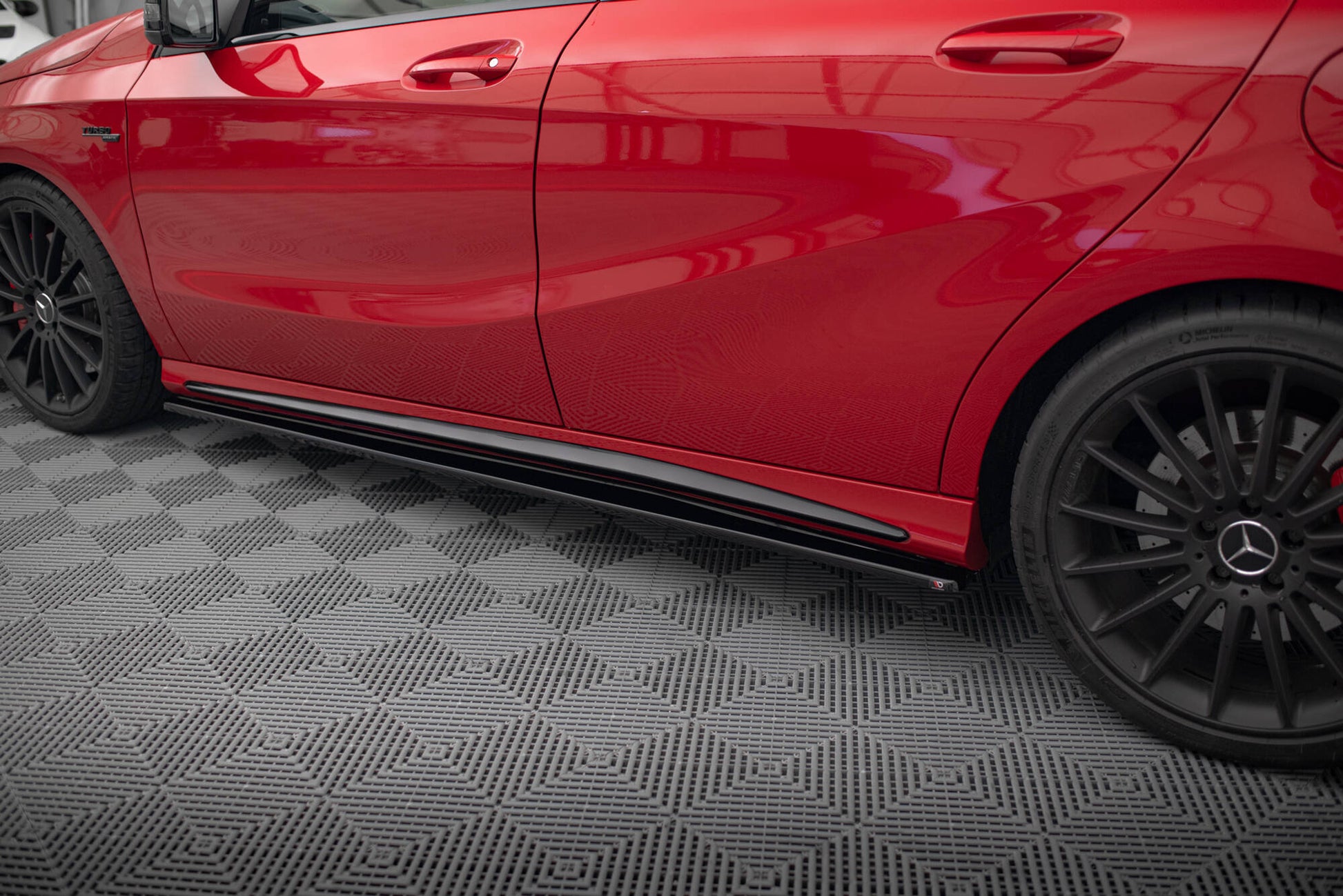 Maxton Design Minigonne Laterali - Mercedes A Klasa AMG - img 2