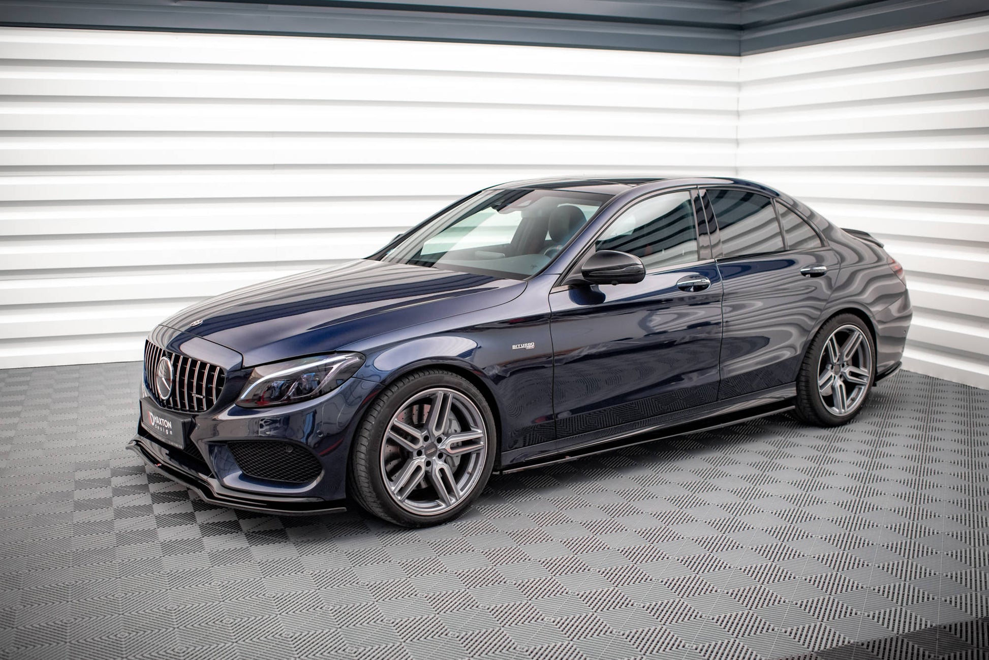 Maxton Design Minigonne Laterali - Mercedes C Klasa C43 AMG - img 2