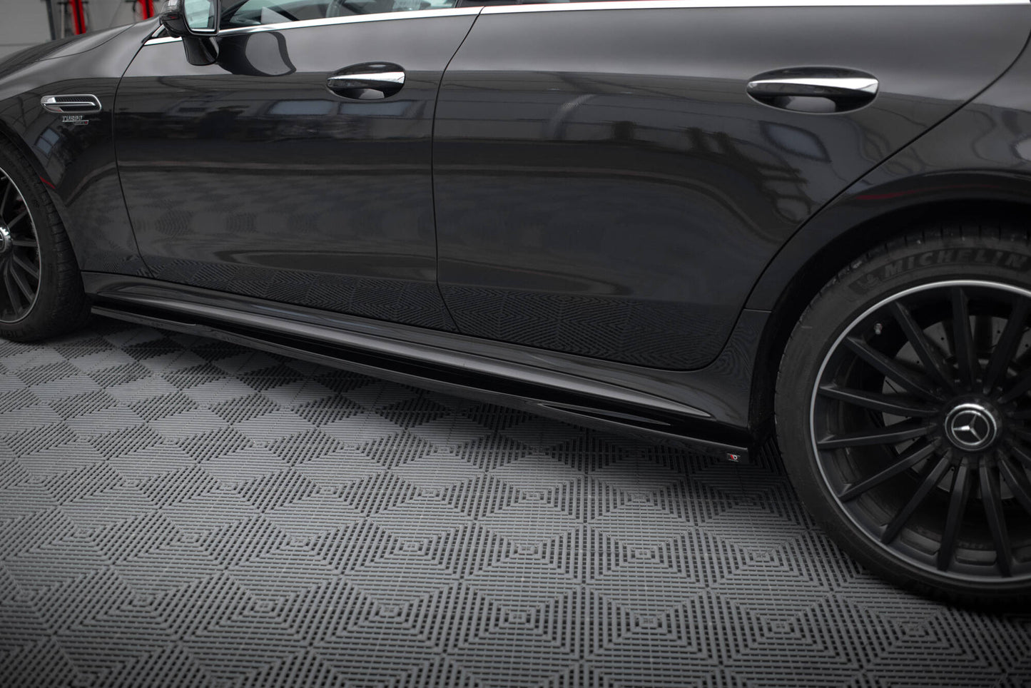 Maxton Design Minigonne Laterali - Mercedes AMG GT 4 -Door Coupe GT 53 - img 2