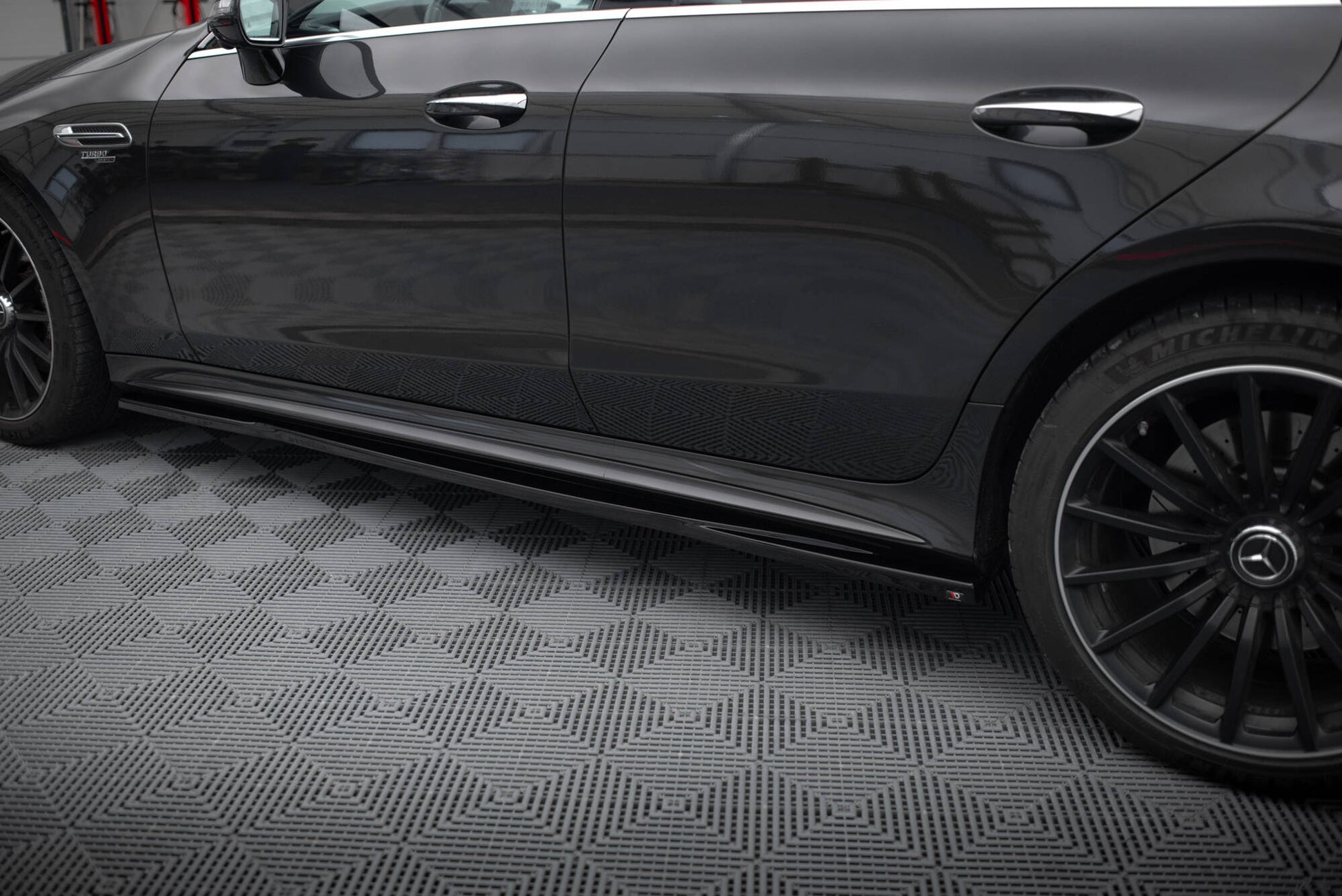 Maxton Design Minigonne Laterali - Mercedes AMG GT 4 -Door Coupe GT 53 - img 2