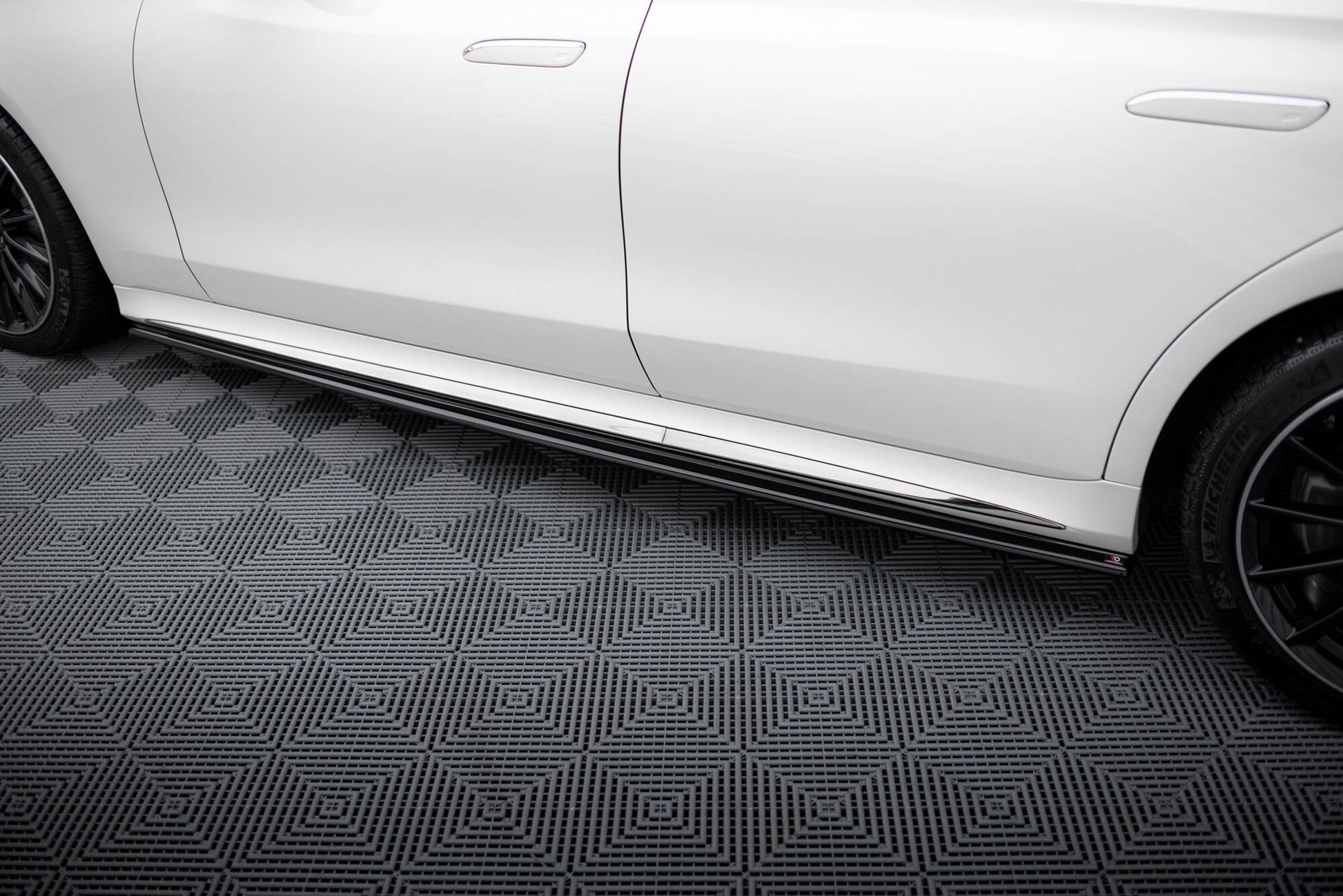 Maxton Design Minigonne Laterali - Mercedes S Klasa AMG-Line - img 2