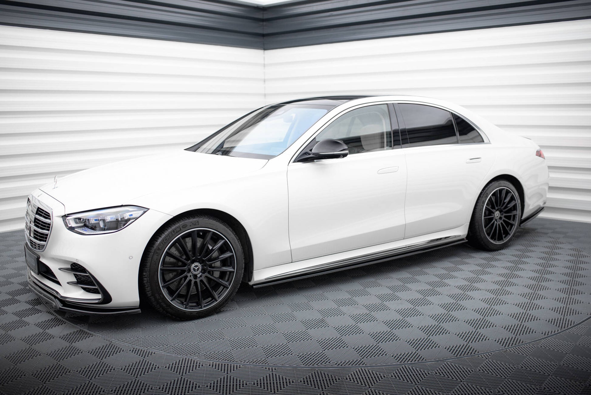 Maxton Design Minigonne Laterali - Mercedes S Klasa AMG-Line - img 3