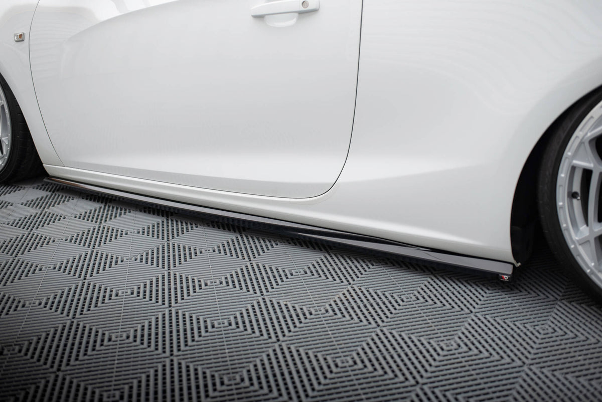 Maxton Design Minigonne Laterali - Opel Cascada - img 3