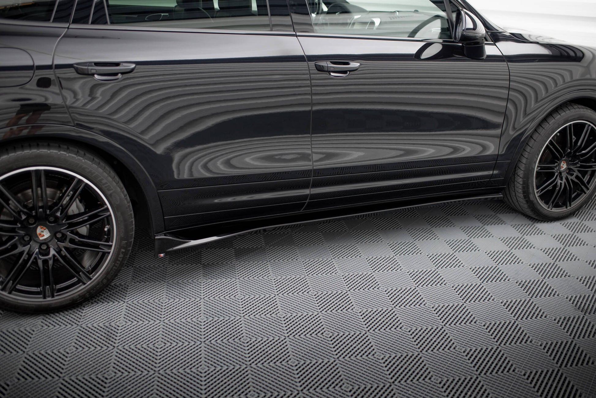Maxton Design Minigonne Laterali - Porsche Cayenne Mk2 Facelift