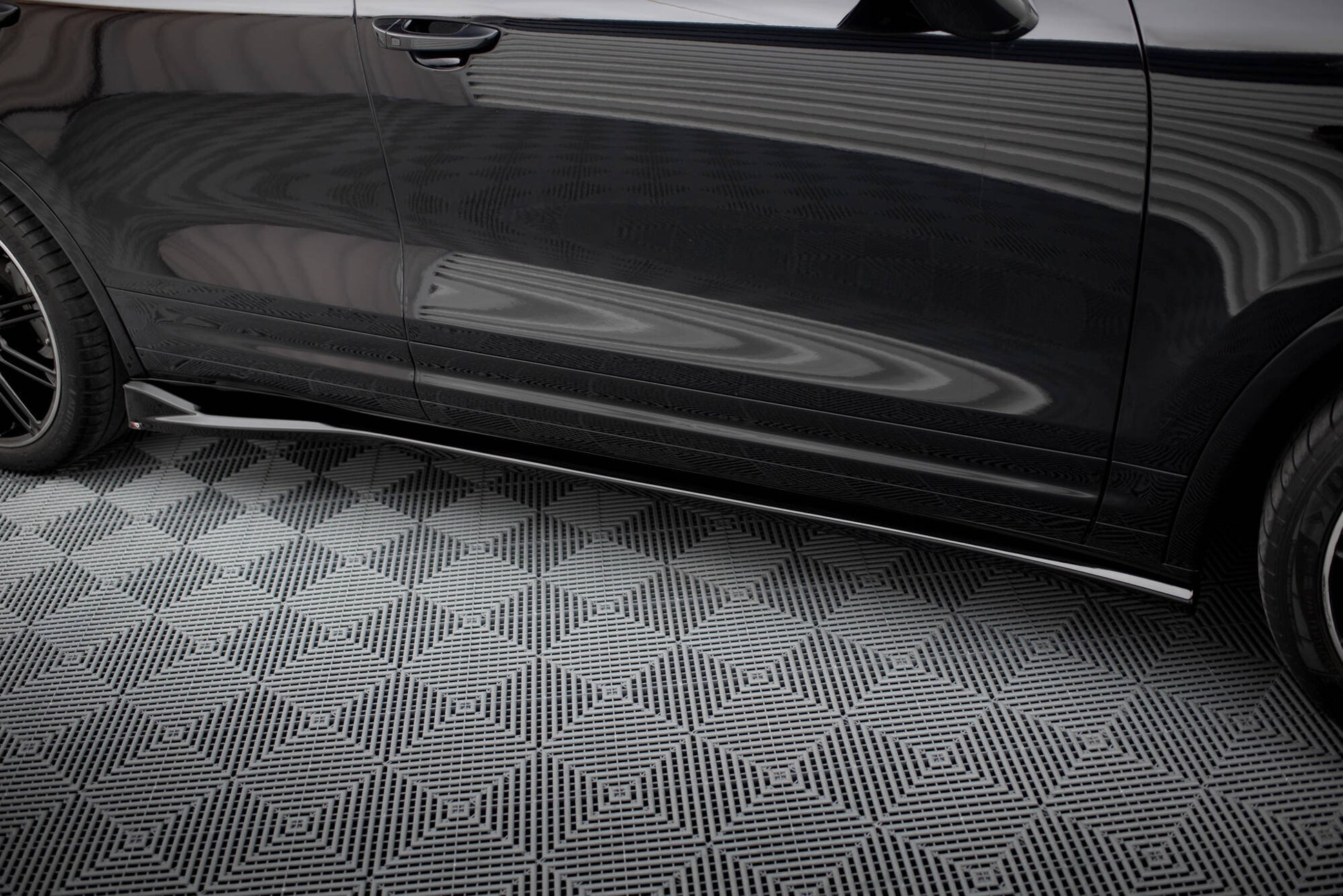 Maxton Design Minigonne Laterali - Porsche Cayenne Mk2 Facelift - img 3