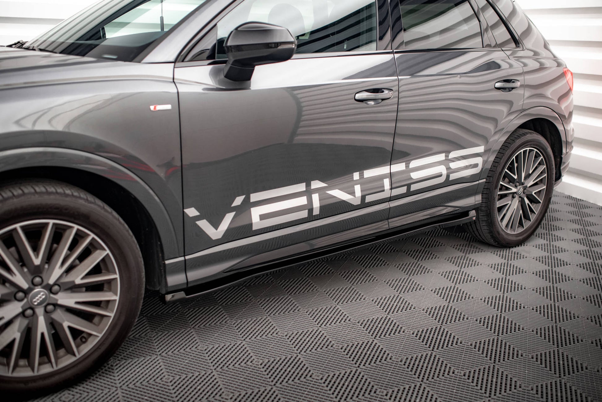 Maxton Design Minigonne Laterali V.1 - Audi Q3 F3