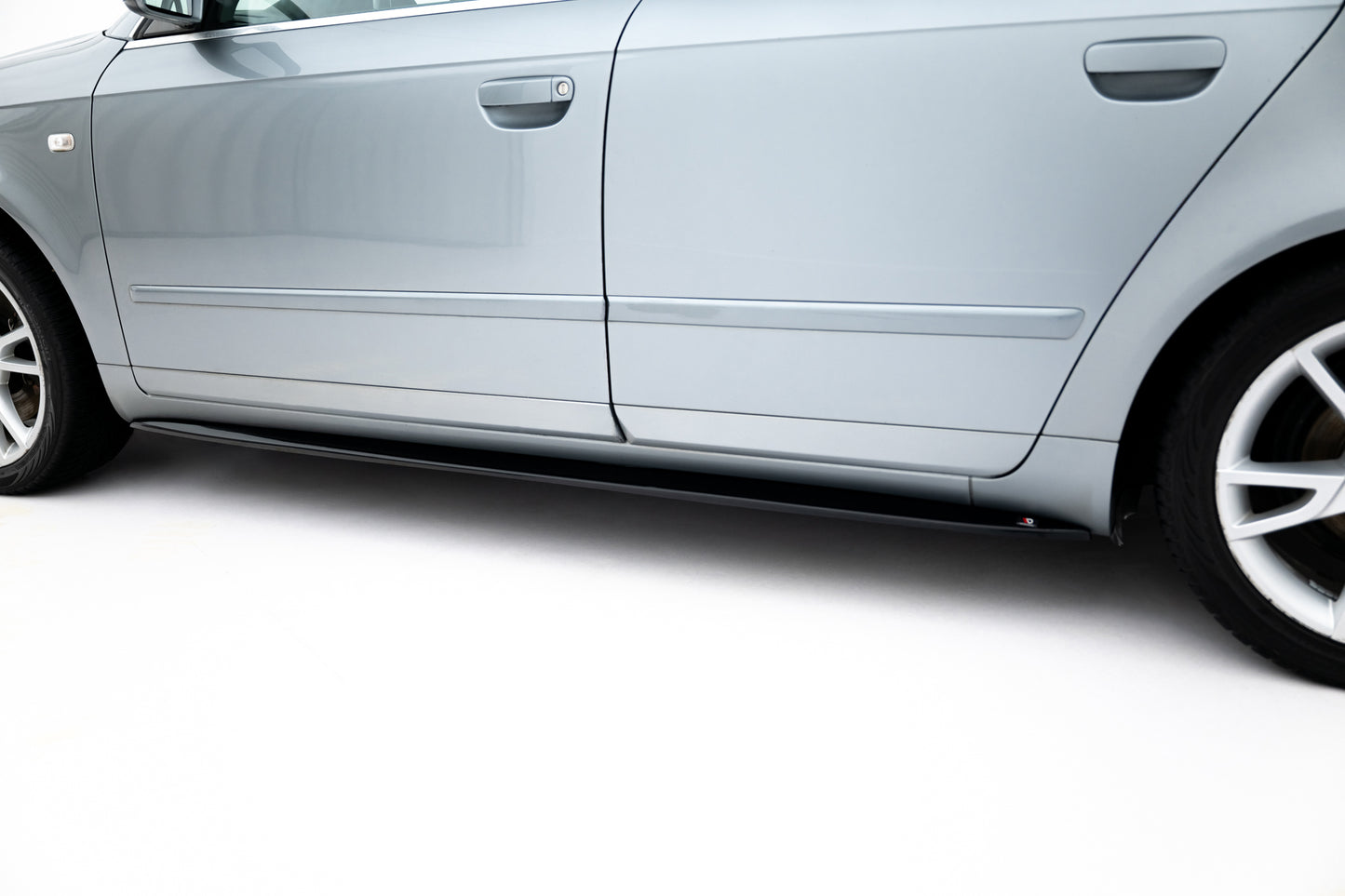 Maxton Design Minigonne Laterali V.1 - Audi A4 B7 - img 3