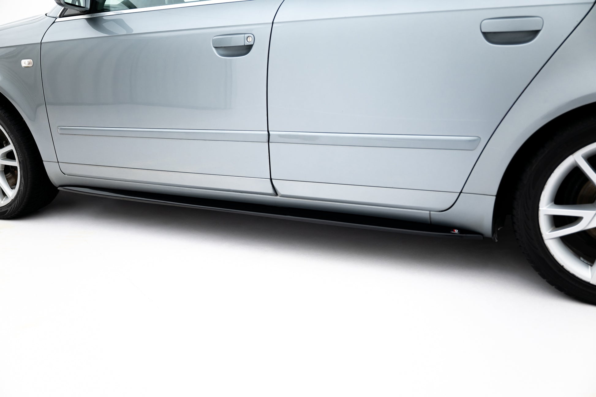 Maxton Design Minigonne Laterali V.1 - Audi A4 B7 - img 3