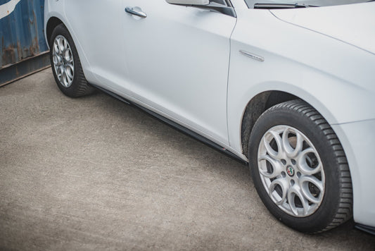 Maxton Design Minigonne Laterali V.2 - Alfa Romeo Giulietta Facelift