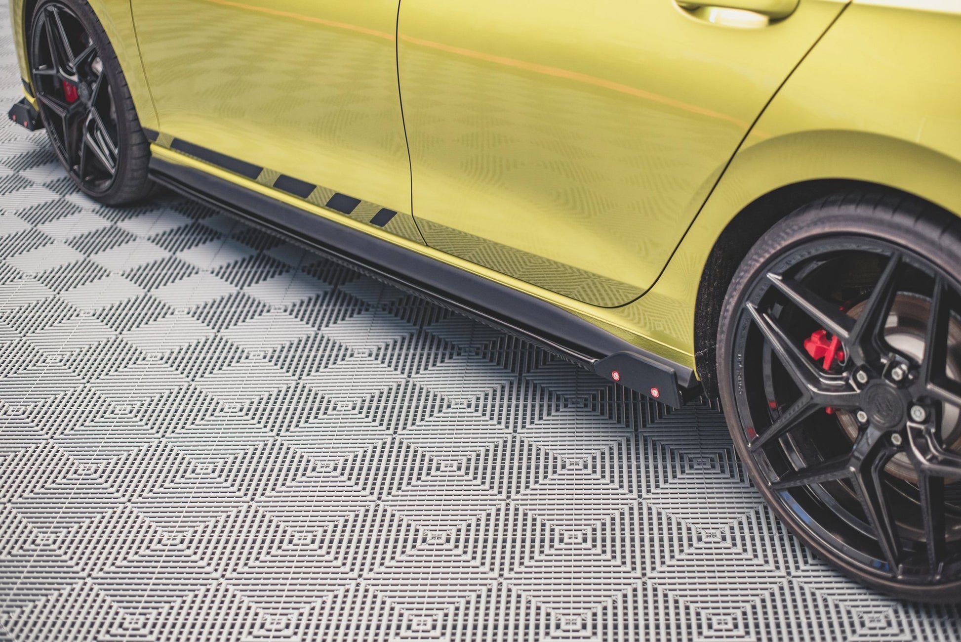 Maxton Design Minigonne Laterali V.2 - Volkswagen Golf GTI Mk8 - img 8
