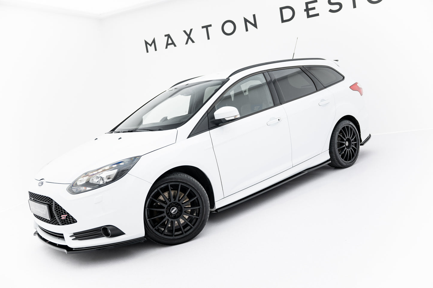 Maxton Design Minigonne Laterali V.2 - Ford Focus ST Mk3 Facelift - img 2