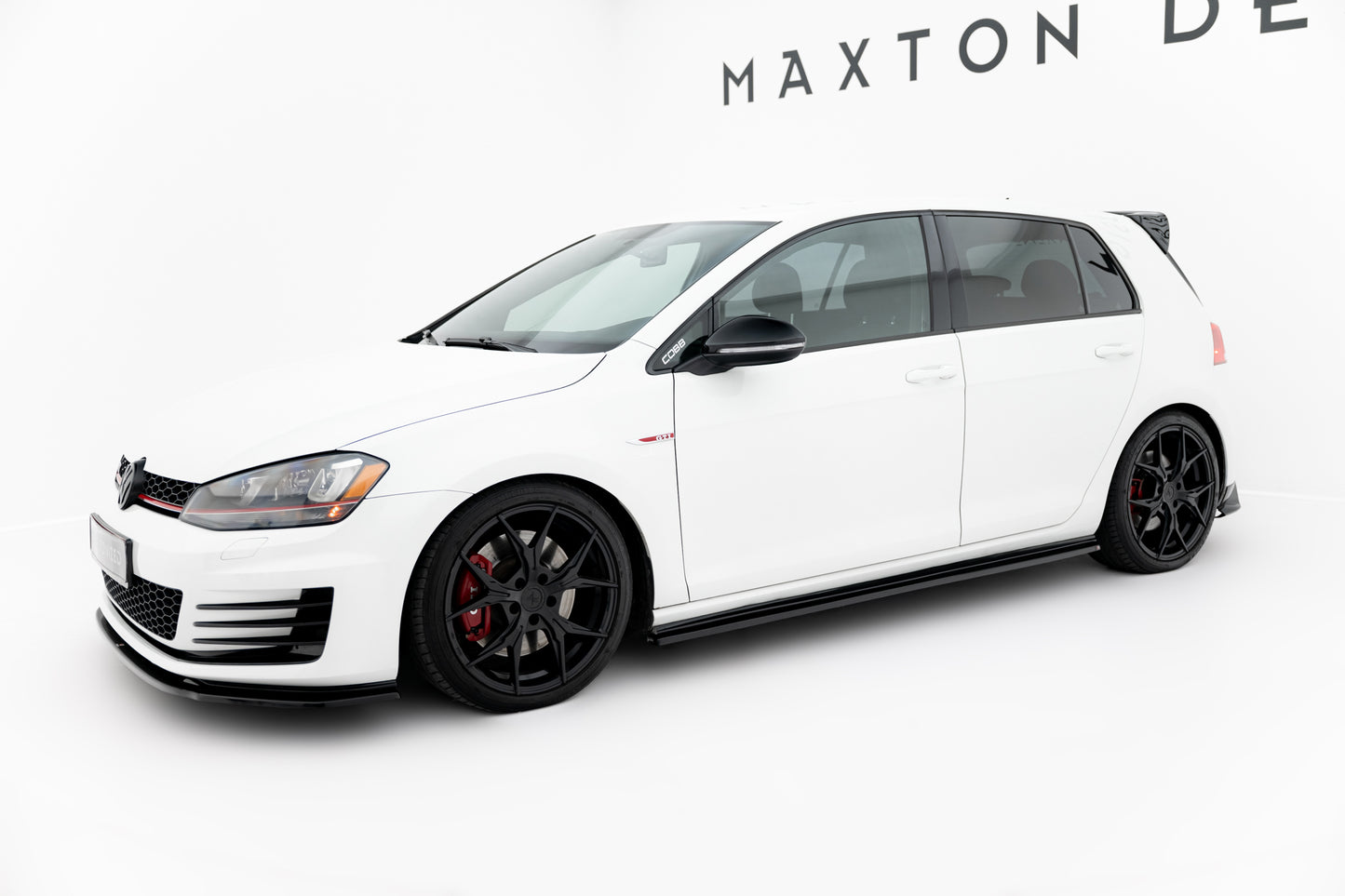 Maxton Design Minigonne Laterali V.2 - Volkswagen Golf GTI Mk7 - img 2