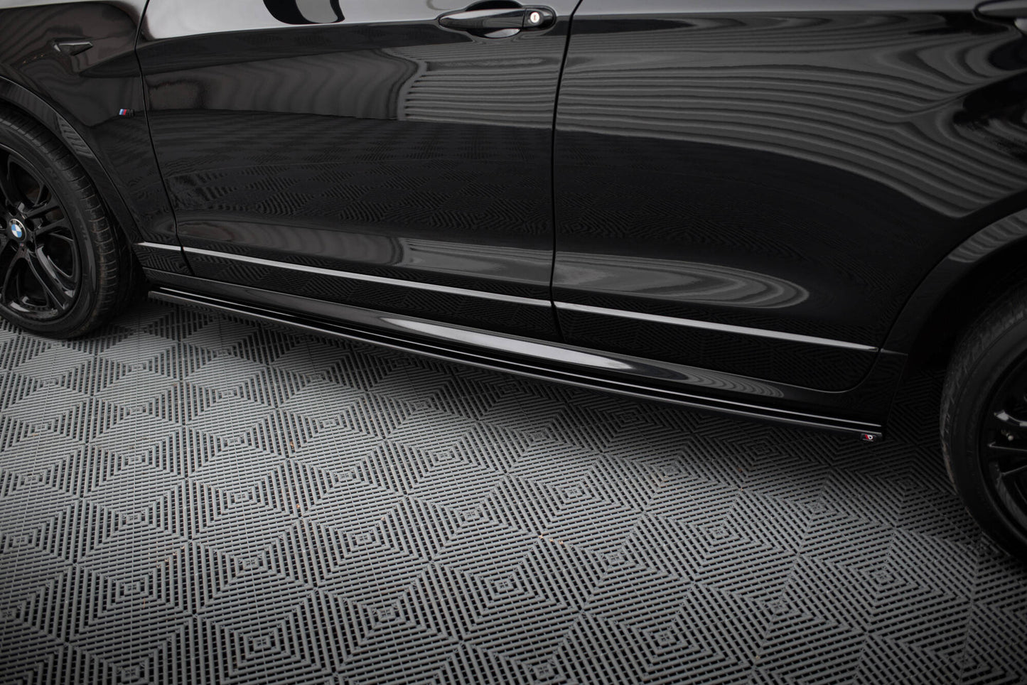 Maxton Design Minigonne Laterali - BMW Serie 4 F26 - img 3