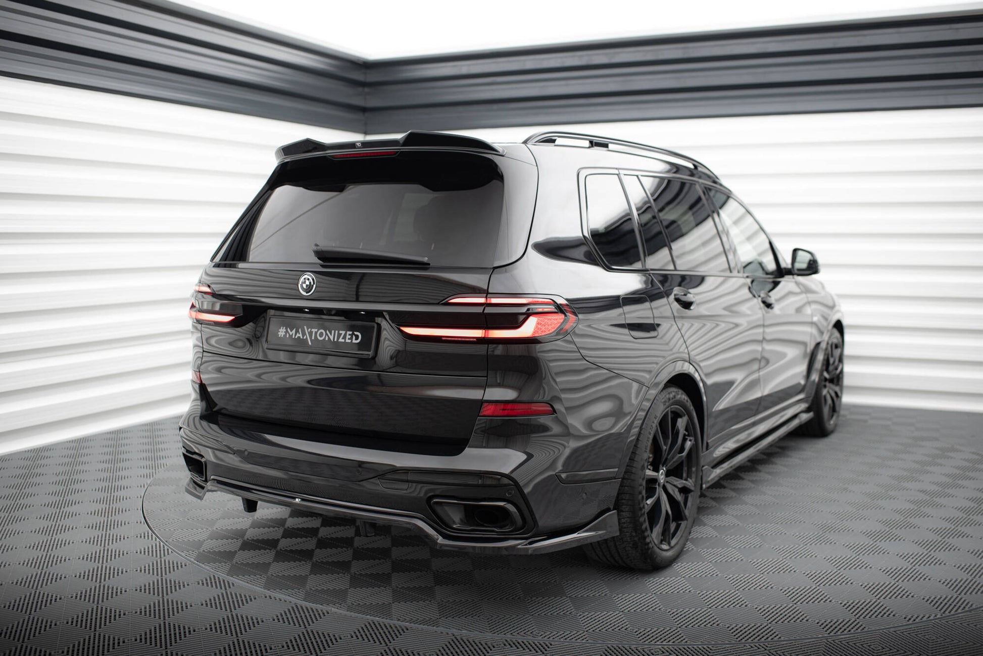 Maxton Design Spoiler Cap 3D - BMW Serie 7 M-Pack - img 4